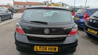 Vauxhall Astra 1.8i 16v Design 5dr