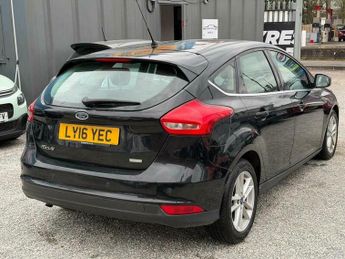 Ford Focus 1.0T EcoBoost Zetec Auto Euro 6 (s/s) 5dr