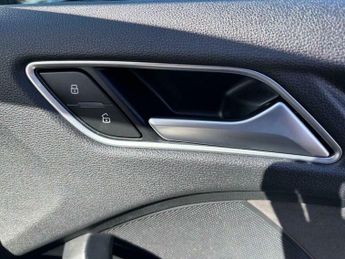 Audi A3 1.8 TFSI S line Sportback S Tronic Euro 5 (s/s) 5dr