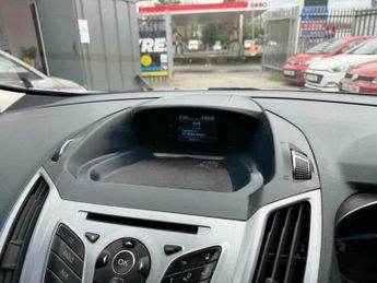 Ford Grand C-Max 1.0T EcoBoost Zetec Euro 5 (s/s) 5dr