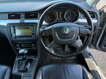 Skoda Superb ELEGANCE TDI CR DSG 170