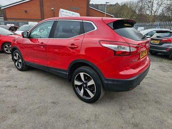 Nissan Qashqai 1.2 DIG-T n-tec XTRON 2WD Euro 5 (s/s) 5dr