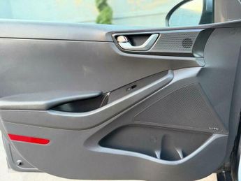 Hyundai Ioniq 1.6 h-GDi Premium SE DCT Euro 6 (s/s) 5dr