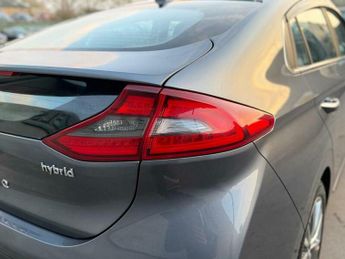 Hyundai Ioniq 1.6 h-GDi Premium SE DCT Euro 6 (s/s) 5dr