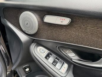 Mercedes GLC Class GLC 220 D 4MATIC AMG LINE