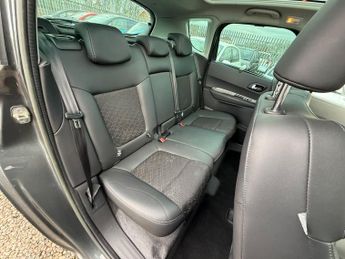 Peugeot 3008 HDI ALLURE