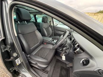 Peugeot 3008 HDI ALLURE