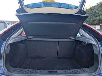 Ford Focus 1.6 Zetec 5dr