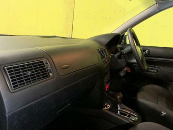 Volkswagen Golf 1.6 S Hatchback 5dr Petrol Automatic (206 g/km, 102 bhp)
