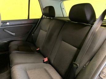 Volkswagen Golf 1.6 S Hatchback 5dr Petrol Automatic (206 g/km, 102 bhp)