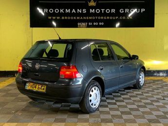 Volkswagen Golf 1.6 S Hatchback 5dr Petrol Automatic (206 g/km, 102 bhp)