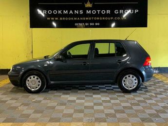 Volkswagen Golf 1.6 S Hatchback 5dr Petrol Automatic (206 g/km, 102 bhp)