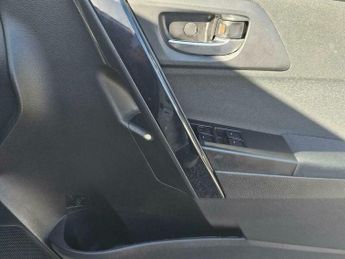 Toyota Auris 1.8 VVT-h Business Edition Touring Sports CVT Euro 6 (s/s) 5dr (