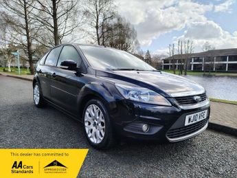 Ford Focus 1.6 Zetec Hatchback 5dr Petrol Automatic (184 g/km, 99 bhp)