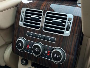 Land Rover Range Rover TDV6 VOGUE SE
