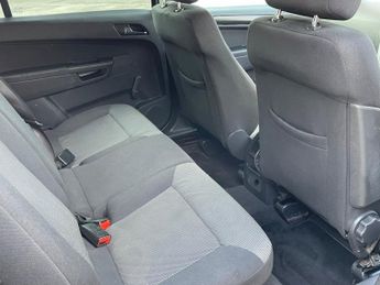 Vauxhall Zafira 1.6 16V Exclusiv MPV 5dr Petrol Manual Euro 4 (115 ps)