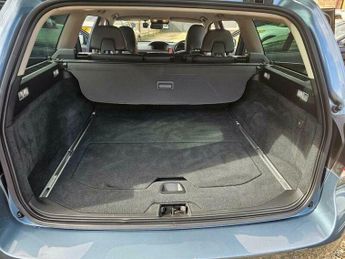 Volvo V70 1.6 T4 SE Estate 5dr Petrol Powershift Euro 5 (180 ps)