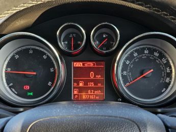 Vauxhall Insignia 2.0 CDTi Exclusiv Auto Euro 5 5dr