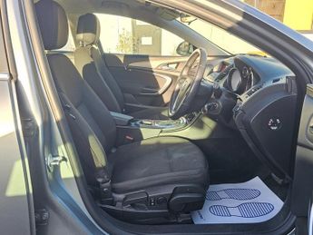 Vauxhall Insignia 2.0 CDTi Exclusiv Auto Euro 5 5dr