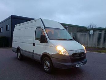 Iveco Daily 2.3 TD 11V 35S L2 H2 4dr