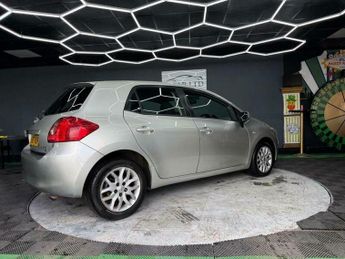 Toyota Auris 1.6 VVT-i TR 5dr