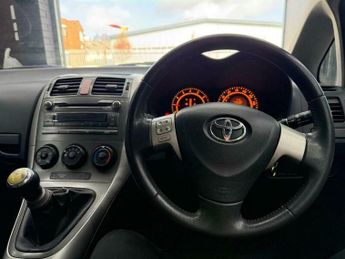 Toyota Auris 1.6 VVT-i TR 5dr