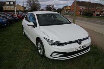 Volkswagen Golf LIFE TSI