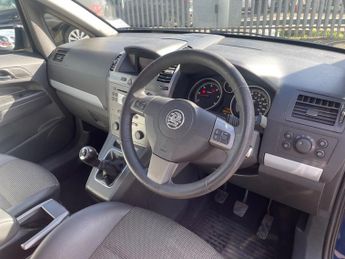 Vauxhall Zafira DESIGN CDTI 120 E4