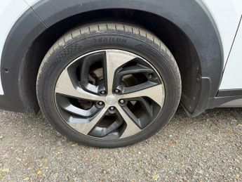 Hyundai Tucson 1.7 CRDi Blue Drive Premium SE DCT Euro 6 (s/s) 5dr