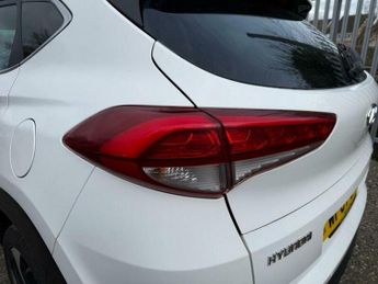 Hyundai Tucson 1.7 CRDi Blue Drive Premium SE DCT Euro 6 (s/s) 5dr