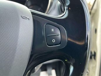 Renault Captur 1.2 TCe ENERGY Dynamique S Nav Auto Euro 6 (s/s) 5dr