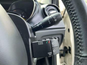 Renault Captur 1.2 TCe ENERGY Dynamique S Nav Auto Euro 6 (s/s) 5dr