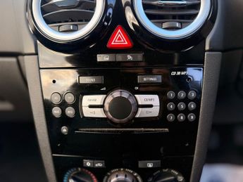 Vauxhall Corsa 1.4i 16v Design 3dr (a/c)