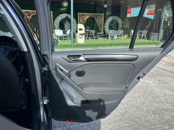 Volkswagen Golf 1.6 TDI Match DSG Euro 5 5dr