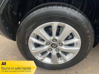 Toyota Yaris ICON (1 OWNER)