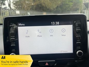 Toyota Yaris ICON (1 OWNER)