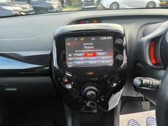 Toyota AYGO VVT-I X-PLAY X-SHIFT