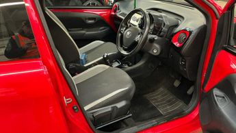 Toyota AYGO VVT-I X-PLAY X-SHIFT
