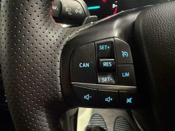 Ford Focus 1.5 Focus ST-Line TDCI Auto 5dr