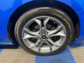 Ford Focus 1.5 Focus ST-Line TDCI Auto 5dr