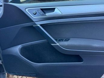 Volkswagen Golf 1.6 TDI BlueMotion Tech Match Edition Hatchback 5dr Diesel DSG E