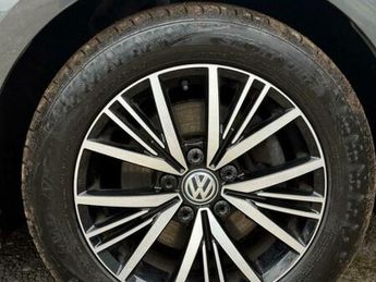 Volkswagen Golf 2.0 TDI SE Nav Hatchback 5dr Diesel DSG Euro 6 (s/s) (150 ps)