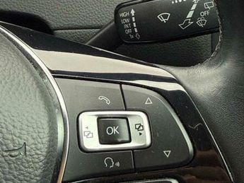 Volkswagen Golf 2.0 TDI SE Nav Hatchback 5dr Diesel DSG Euro 6 (s/s) (150 ps)