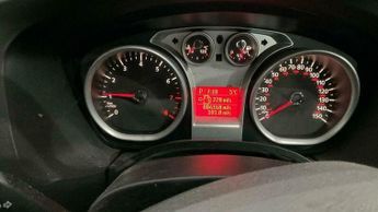 Ford Focus 1.6 Zetec 5dr