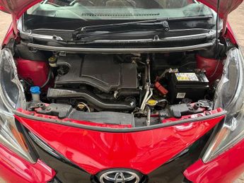 Toyota AYGO VVT-I X-PLAY X-SHIFT