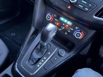 Ford Focus TITANIUM Auto Petrol 74k Miles Fresh MOT Serviced