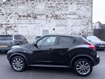 Nissan Juke TEKNA Auto Petrol Only 44k Miles Fresh MOT Full History 1 Owner