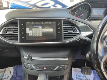 Peugeot 308 BLUE HDI S/S ALLURE