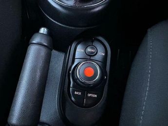 MINI Hatch 2.0 Cooper S Hatchback 5dr Petrol Steptronic Euro 6 (s/s) (192 p