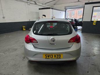 Vauxhall Astra 1.4 16v Exclusiv Euro 5 5dr